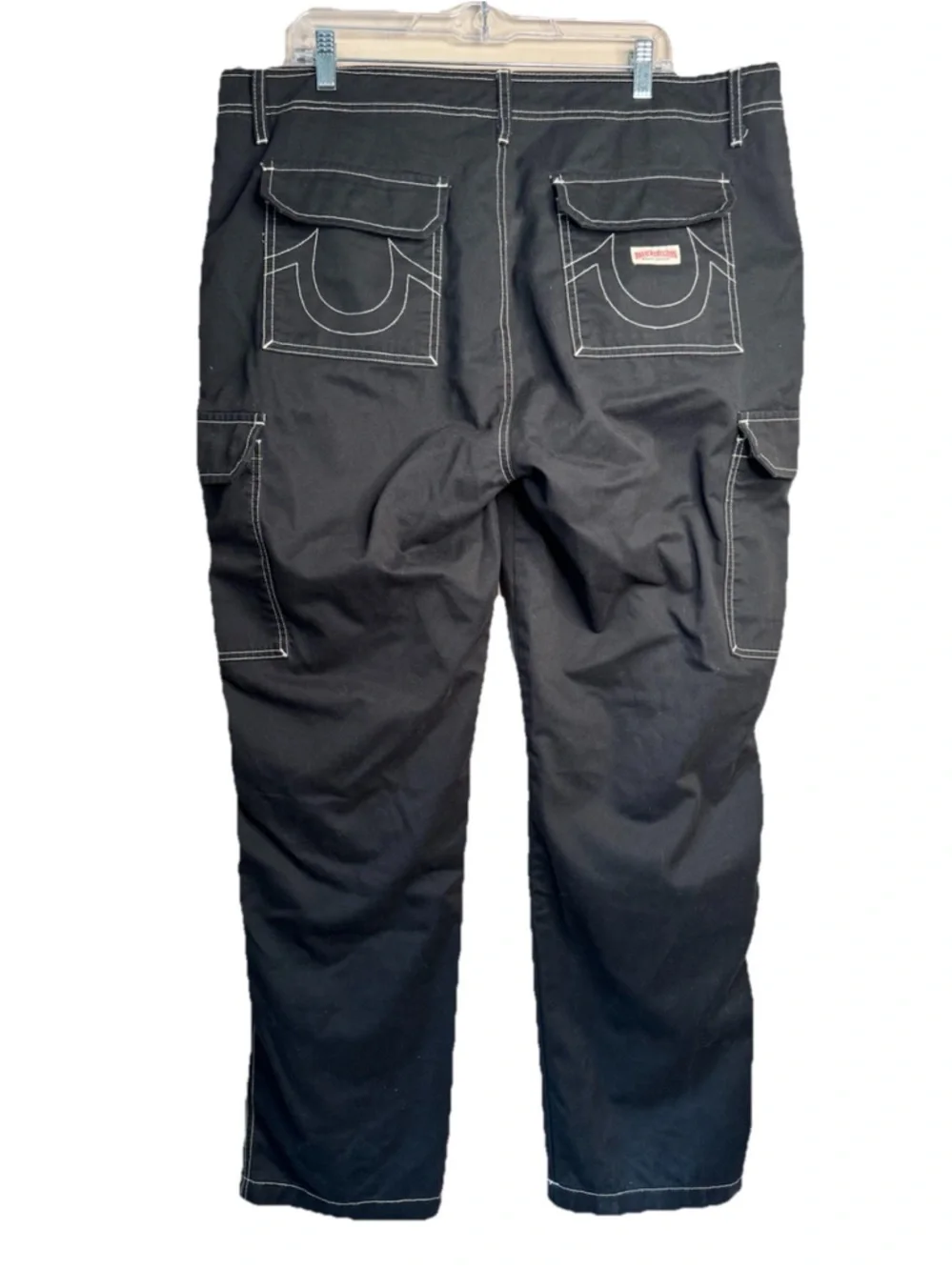 True Religion Jet Black Cargo Pants Men’s Size 38 (White Stitch) $159